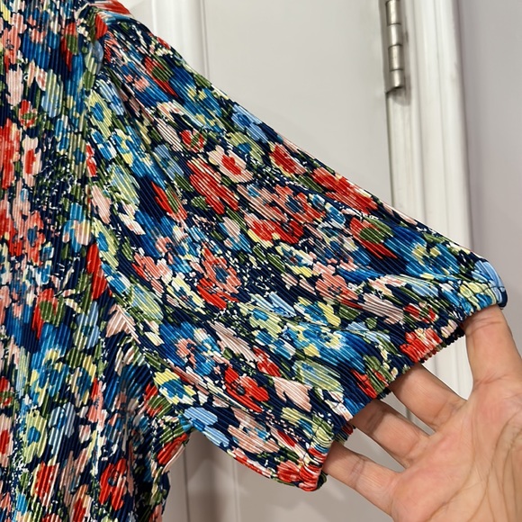 W A Y F where are you from beautiful top size Xl - Picture 2 of 16